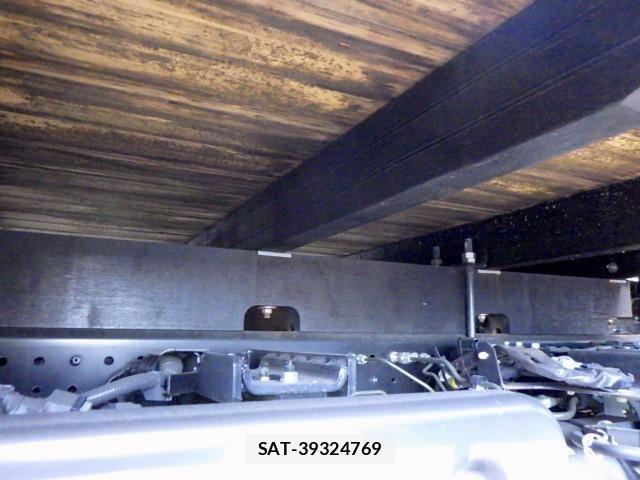 Nissan CONDOR 2024-06 8524076-26