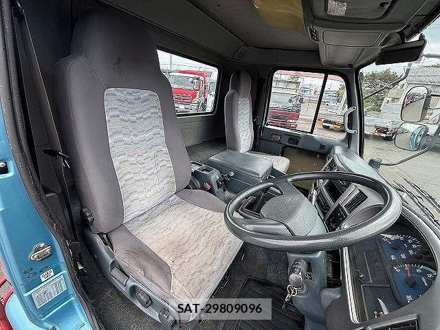 Nissan CONDOR 2005-09 8626181-10