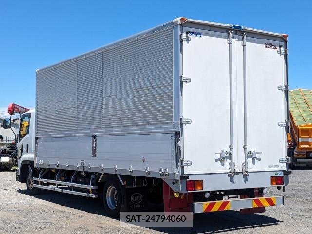 Nissan CONDOR 2019-07 8658452-3