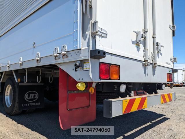 Nissan CONDOR 2019-07 8658452-7