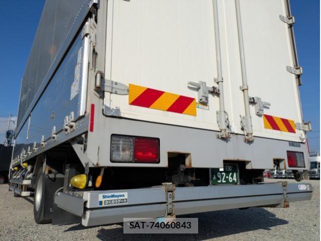 Nissan CONDOR 2021-06 8658447-5