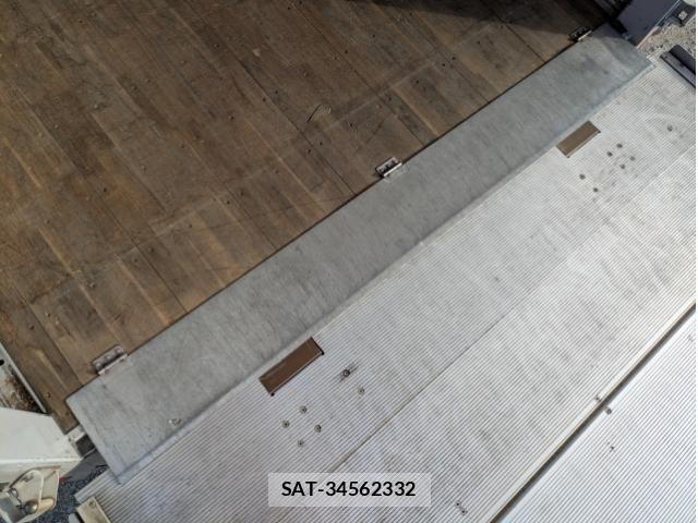 Nissan CONDOR 2021-06 8658448-14