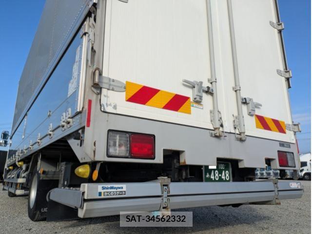Nissan CONDOR 2021-06 8658448-5