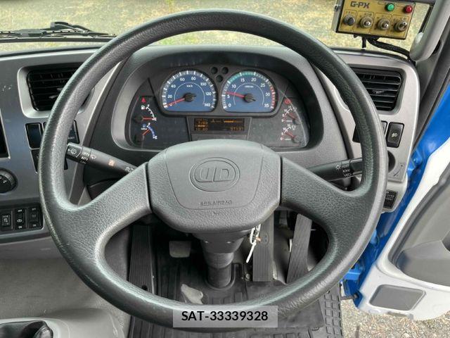 Nissan CONDOR 2016-03 8741210-22