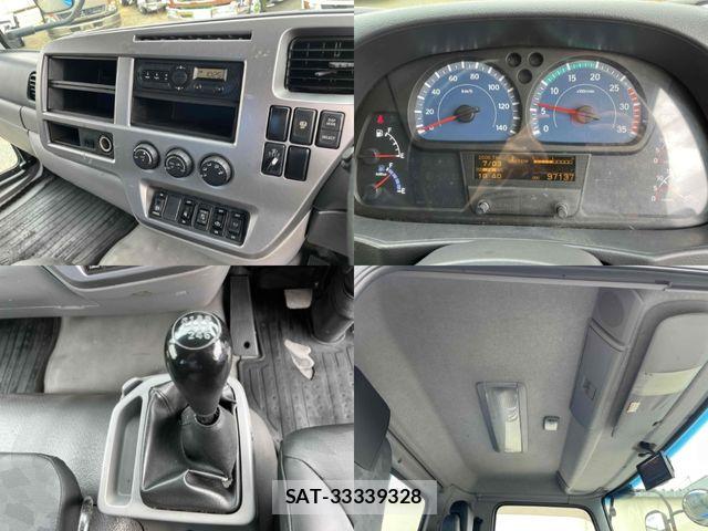 Nissan CONDOR 2016-03 8741210-23