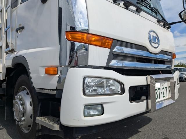 Nissan CONDOR 2015-04 8770623-26