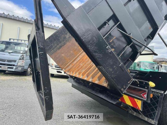 Nissan CONDOR 2017-08 8870657-12