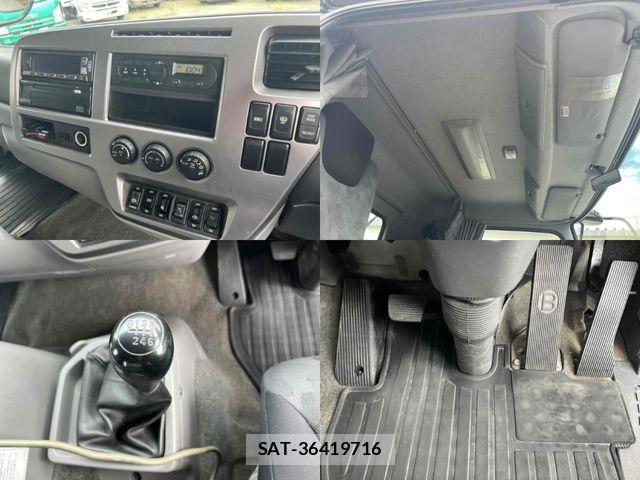 Nissan CONDOR 2017-08 8870657-23