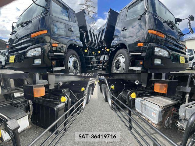 Nissan CONDOR 2017-08 8870657-5