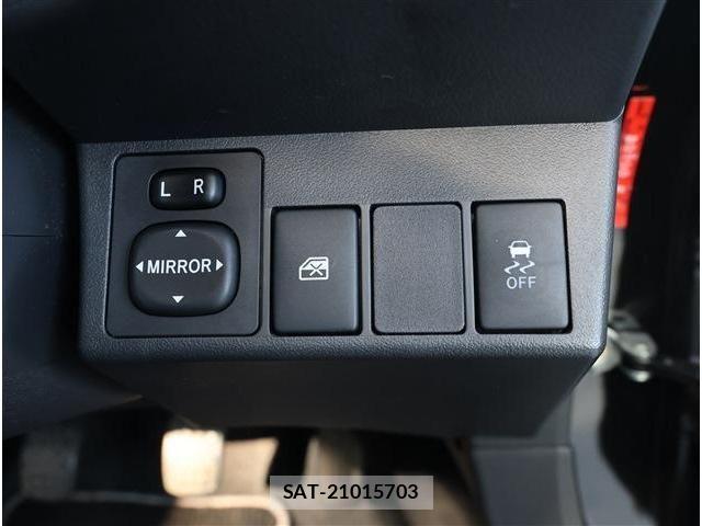 Toyota Copen 2023-10 3663508-11