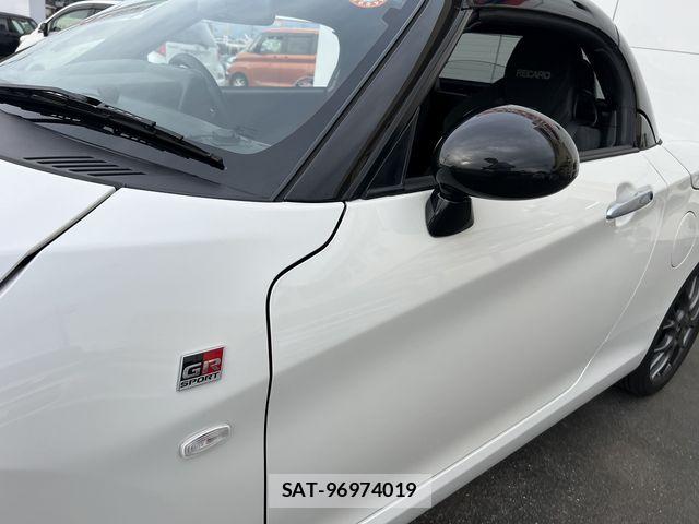 Toyota Copen 2024-11 6263481-28