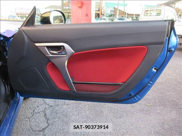 Daihatsu COPEN 2020-01 7216204-17