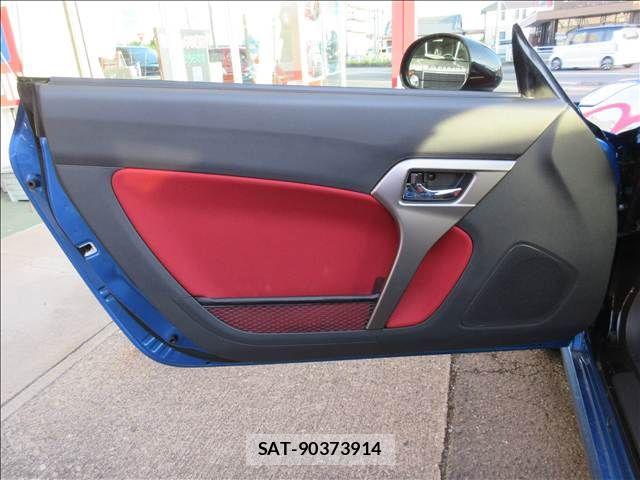Daihatsu COPEN 2020-01 7216204-18