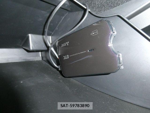 Daihatsu COPEN 2010-09 7391643-17