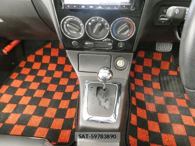 Daihatsu COPEN 2010-09 7391643-23