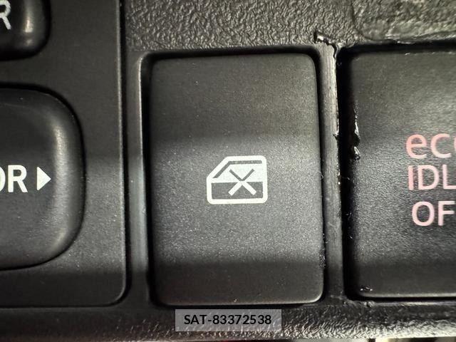 Daihatsu COPEN 2015-09 7499952-23
