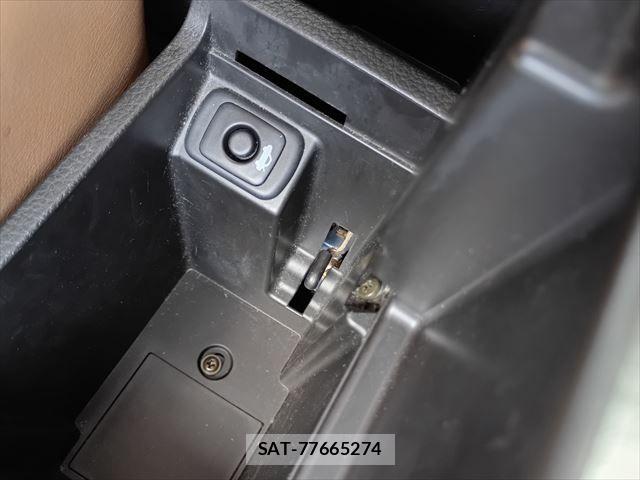 Daihatsu COPEN 2004-03 7875797-21
