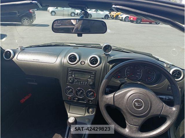 Daihatsu COPEN 2005-07 8206900-1