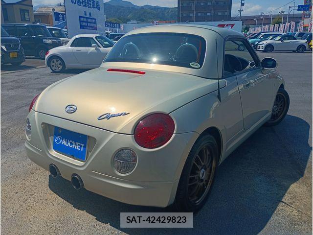 Daihatsu COPEN 2005-07 8206900-2