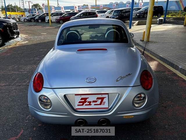 Daihatsu COPEN 2004-08 8365183-6