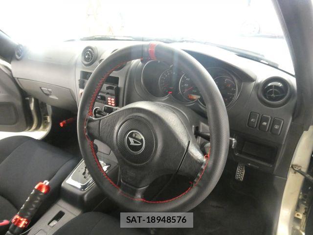 Daihatsu COPEN 2006-03 8665962-21