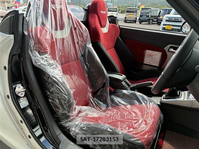 Daihatsu COPEN 2026-07 8795515-9