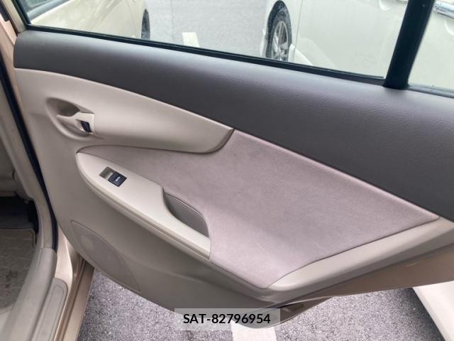 Toyota COROLLA AXIO 2010-04 767989-15