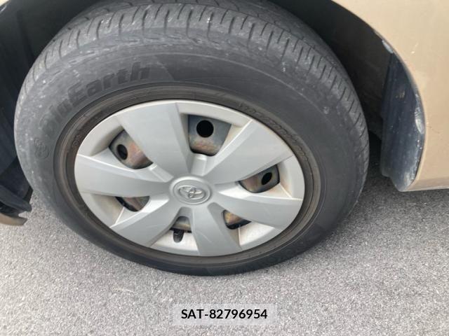 Toyota COROLLA AXIO 2010-04 767989-7