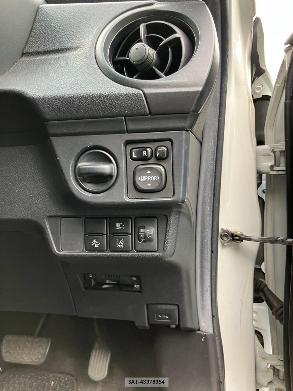 Toyota COROLLA AXIO 2018 1261915-21