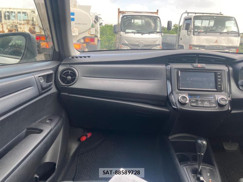 Toyota COROLLA AXIO 2019 1218244-15