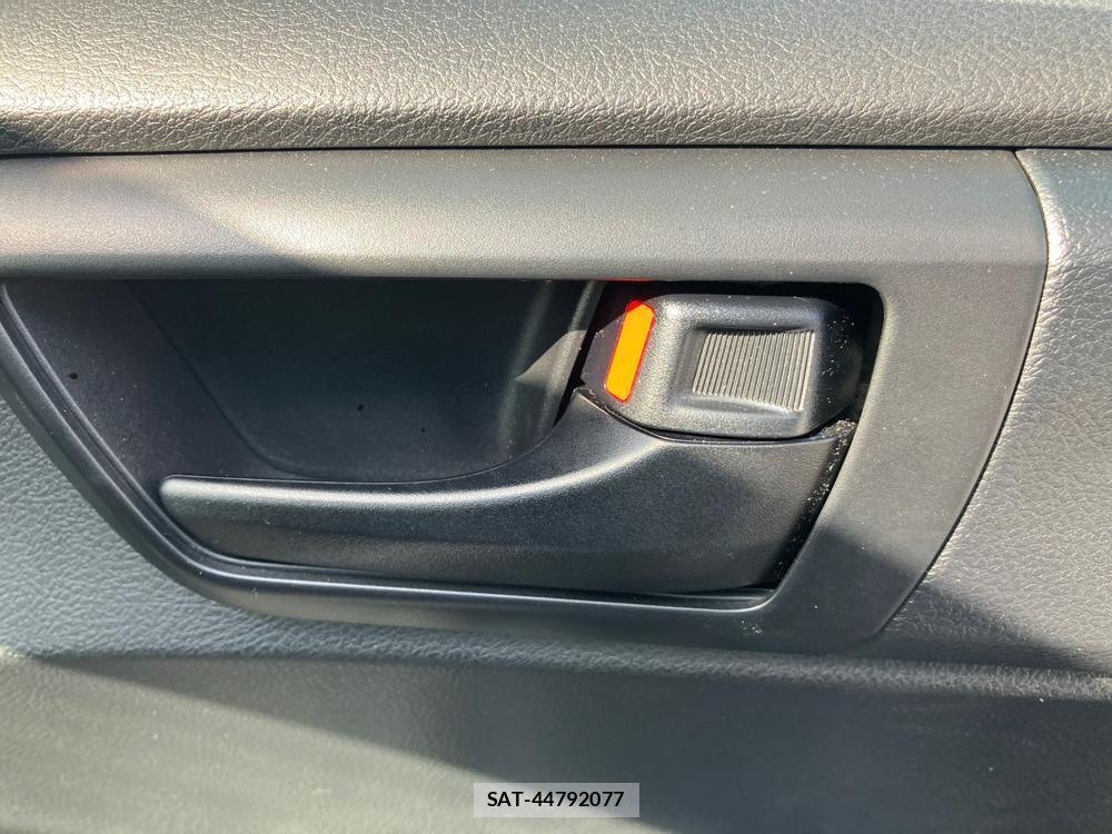 Toyota COROLLA AXIO 2018 1295210-26