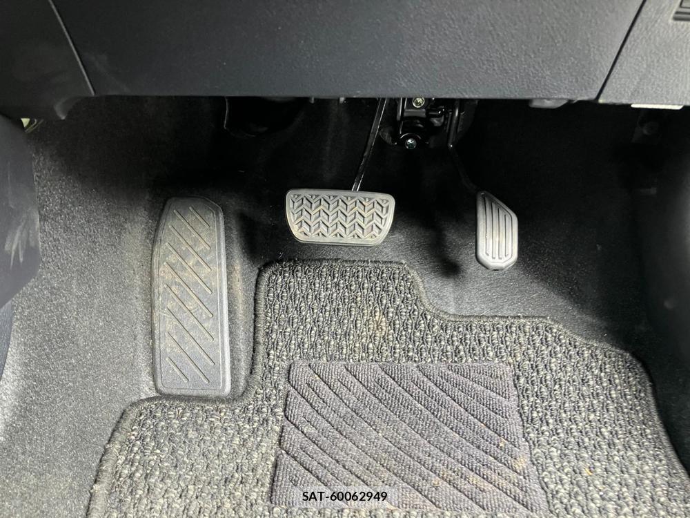 Toyota COROLLA AXIO 2018 1244728-27