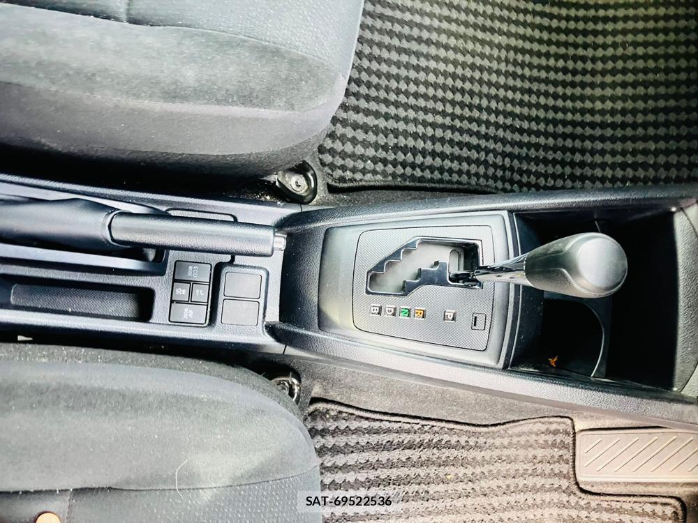Toyota COROLLA AXIO 2018 1300087-21