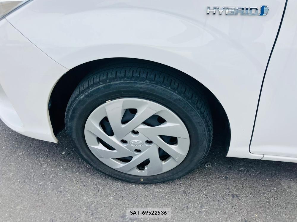 Toyota COROLLA AXIO 2018 1300087-31