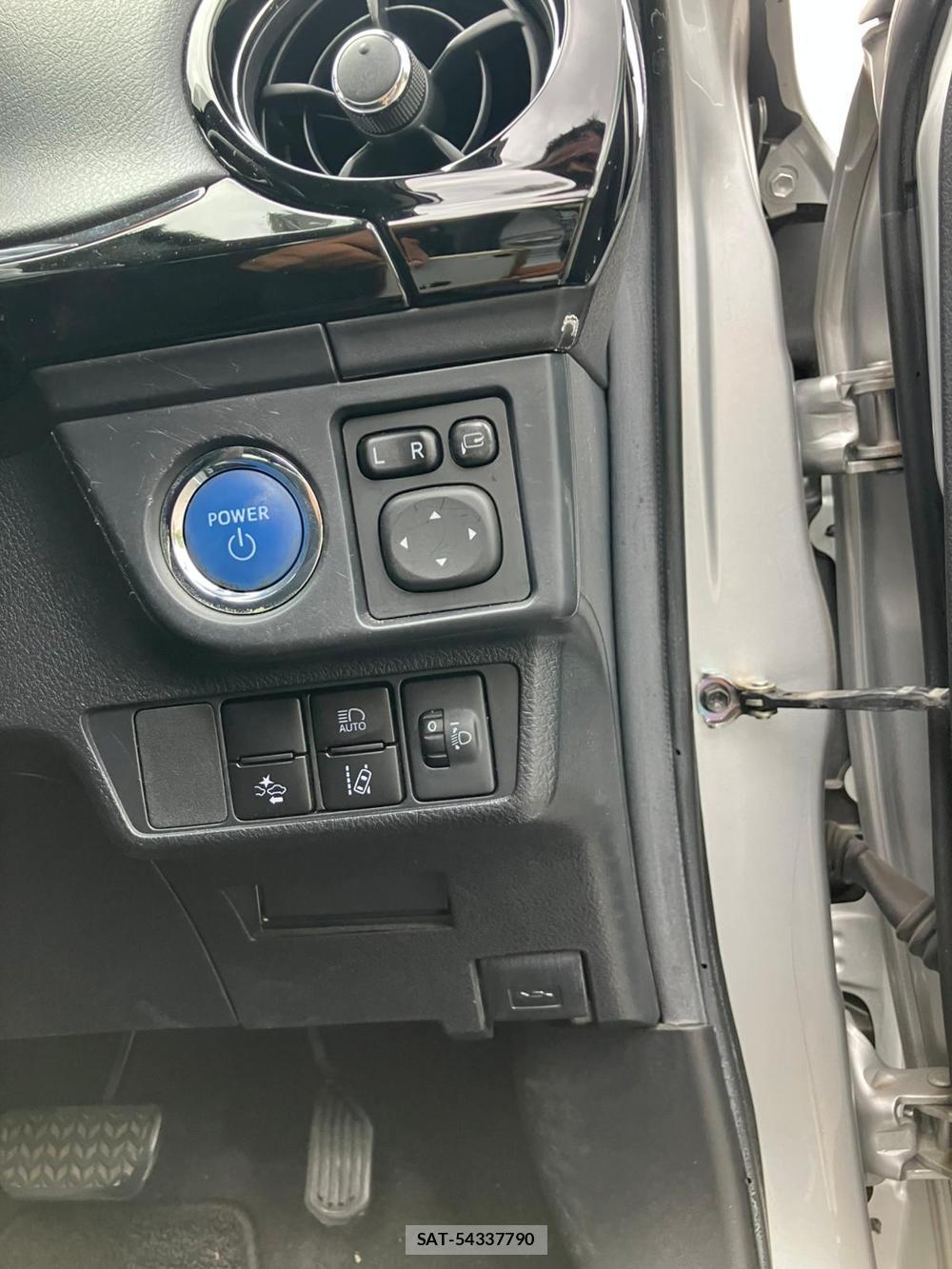 Toyota COROLLA AXIO 2018 1261914-17