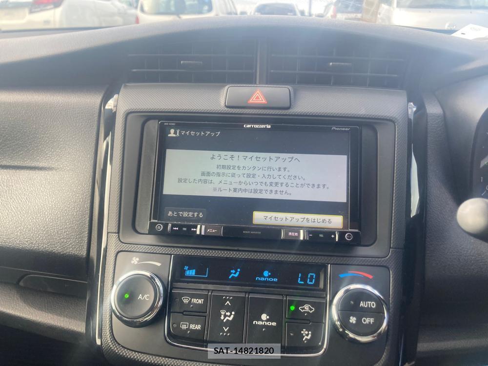 Toyota COROLLA AXIO 2019-11 1311439-17