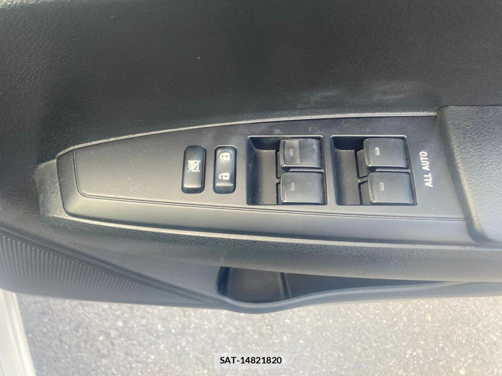 Toyota COROLLA AXIO 2019-11 1311439-21