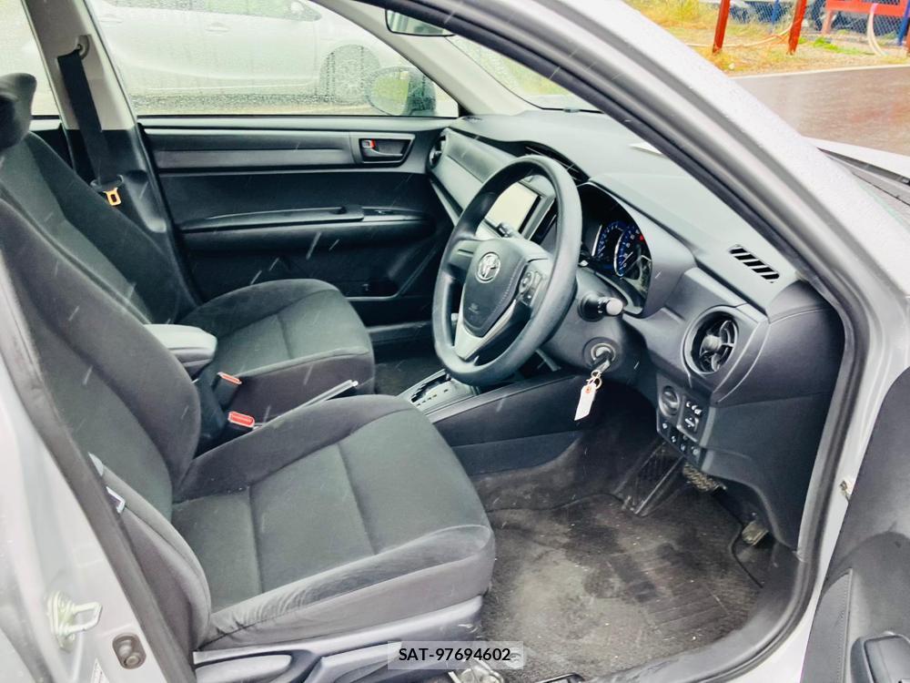 Toyota COROLLA AXIO 2018 1300060-11