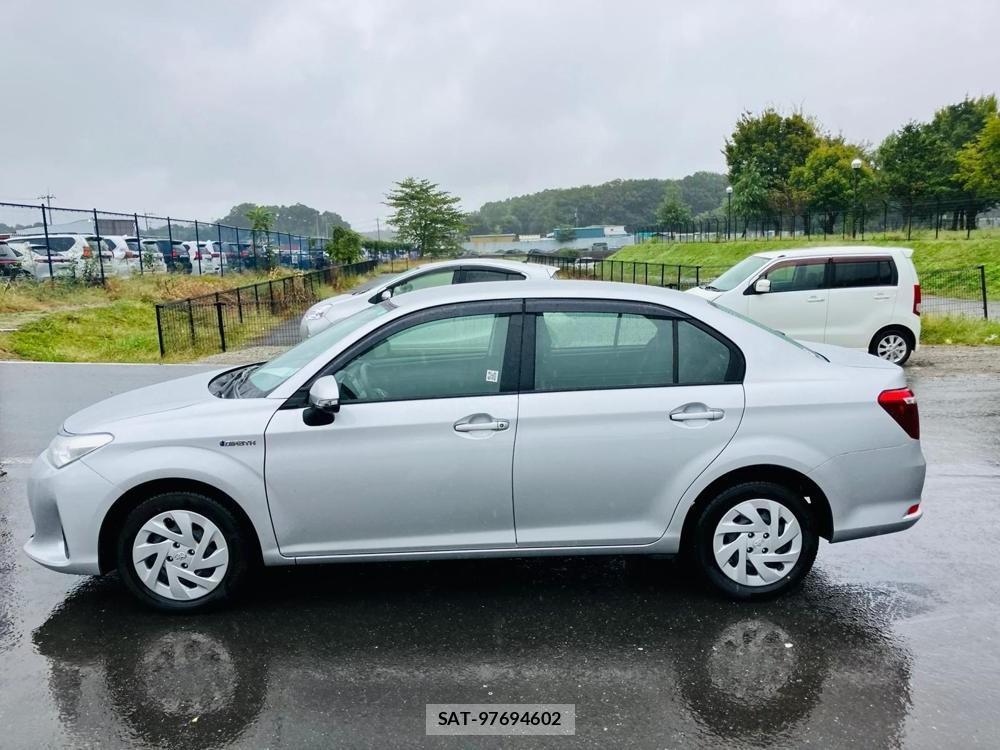 Toyota COROLLA AXIO 2018 1300060-1