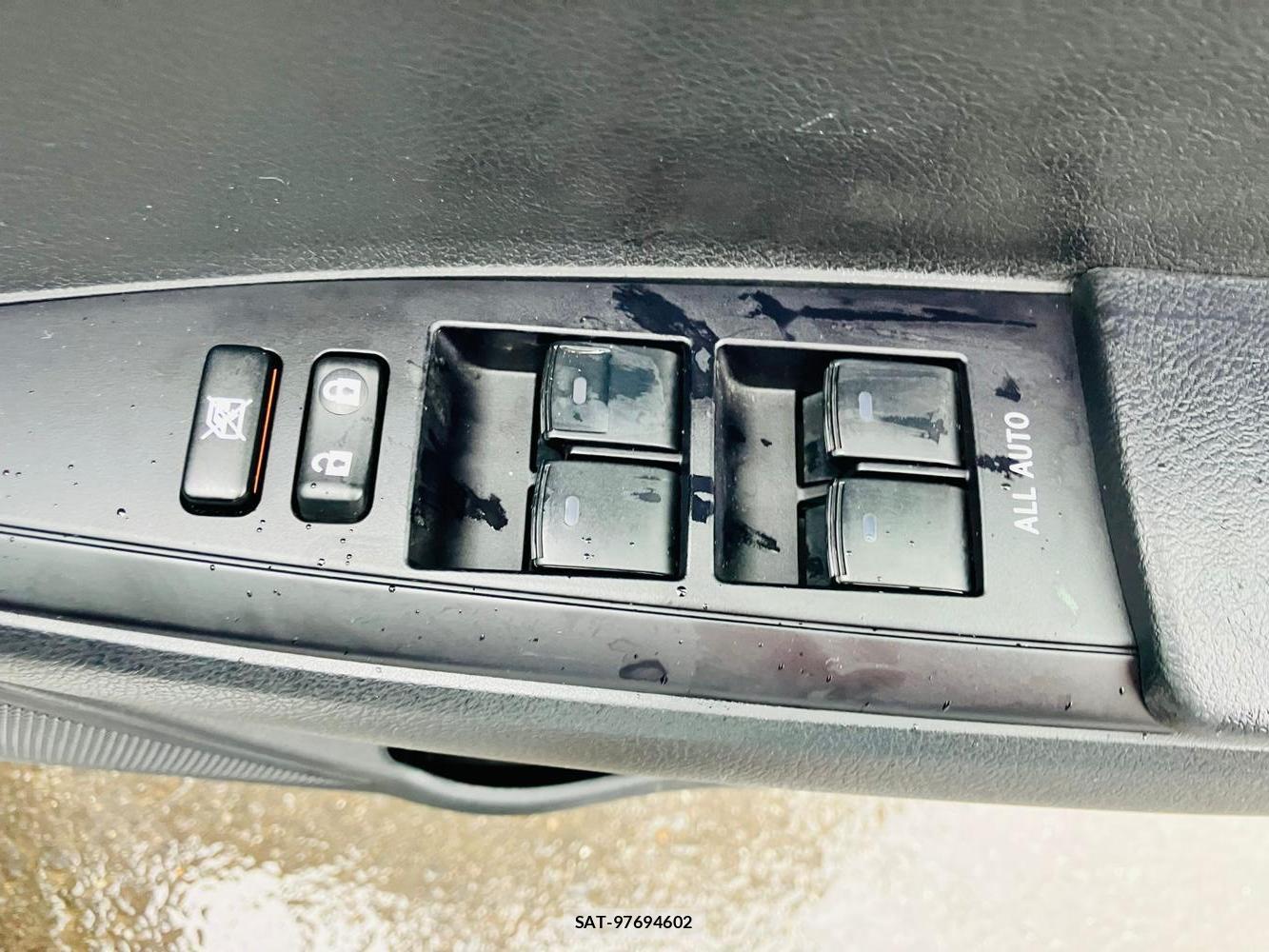 Toyota COROLLA AXIO 2018 1300060-21