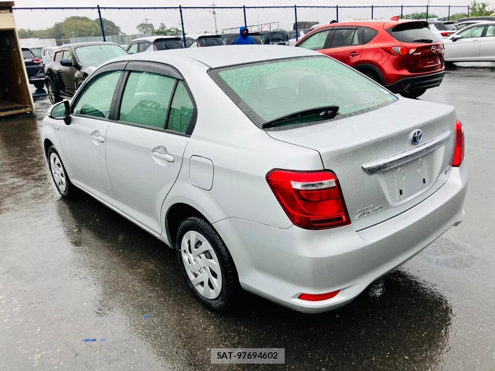 Toyota COROLLA AXIO 2018 1300060-2