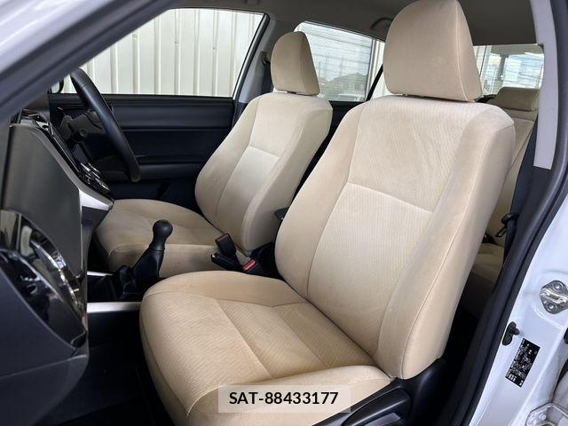 Toyota COROLLA AXIO 2018-02 1321117-9