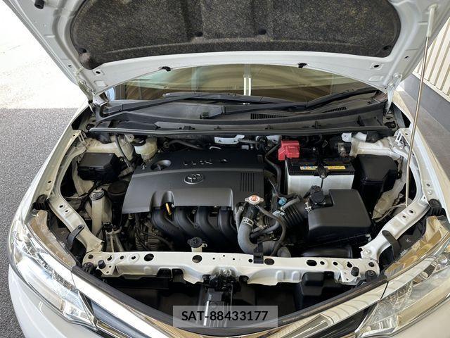 Toyota COROLLA AXIO 2018-02 1321117-17