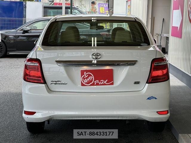 Toyota COROLLA AXIO 2018-02 1321117-21