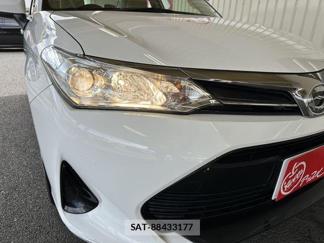 Toyota COROLLA AXIO 2018-02 1321117-23