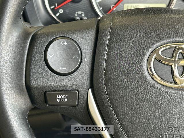 Toyota COROLLA AXIO 2018-02 1321117-28