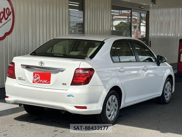 Toyota COROLLA AXIO 2018-02 1321117-3