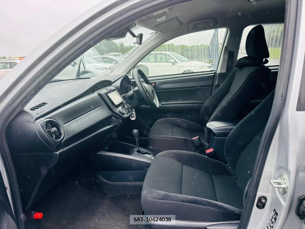 Toyota COROLLA AXIO 2018 1300062-10