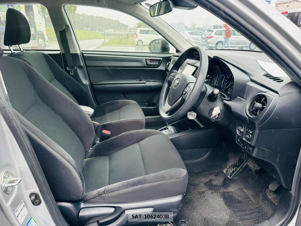 Toyota COROLLA AXIO 2018 1300062-11