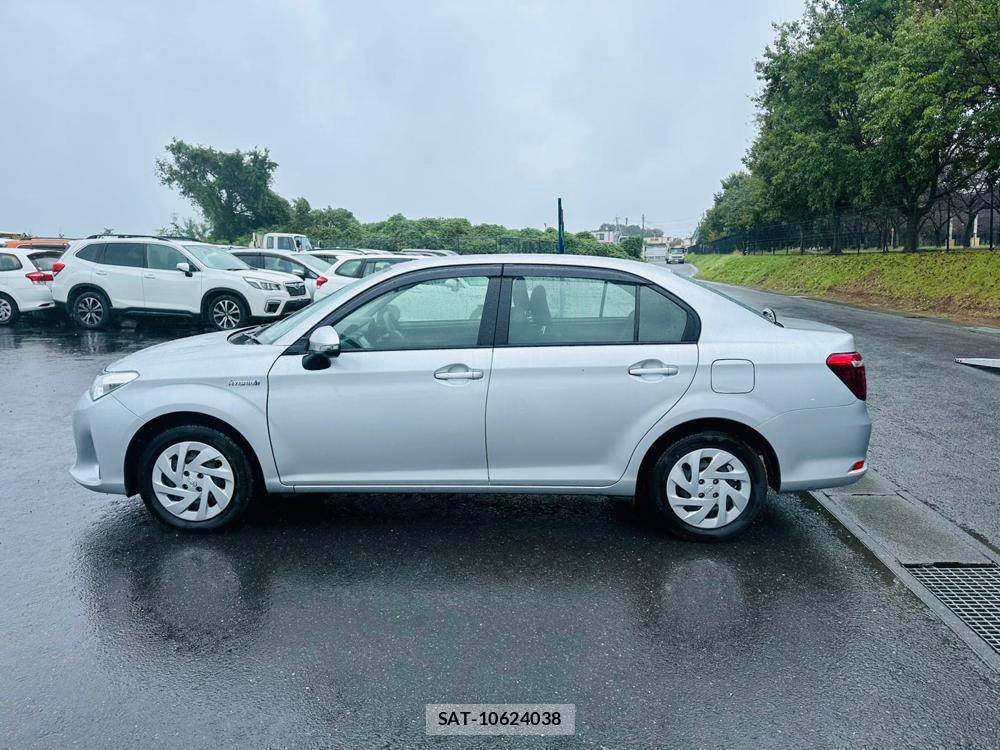 Toyota COROLLA AXIO 2018 1300062-1